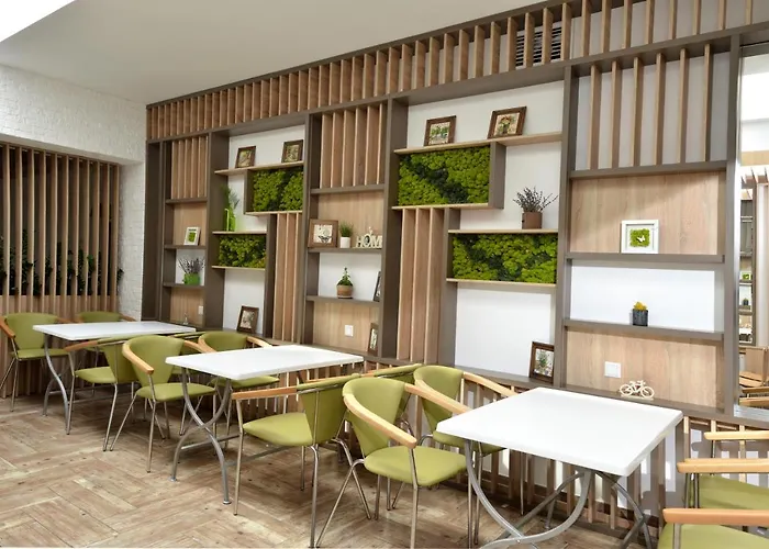 Light Hotel & Hub Київ